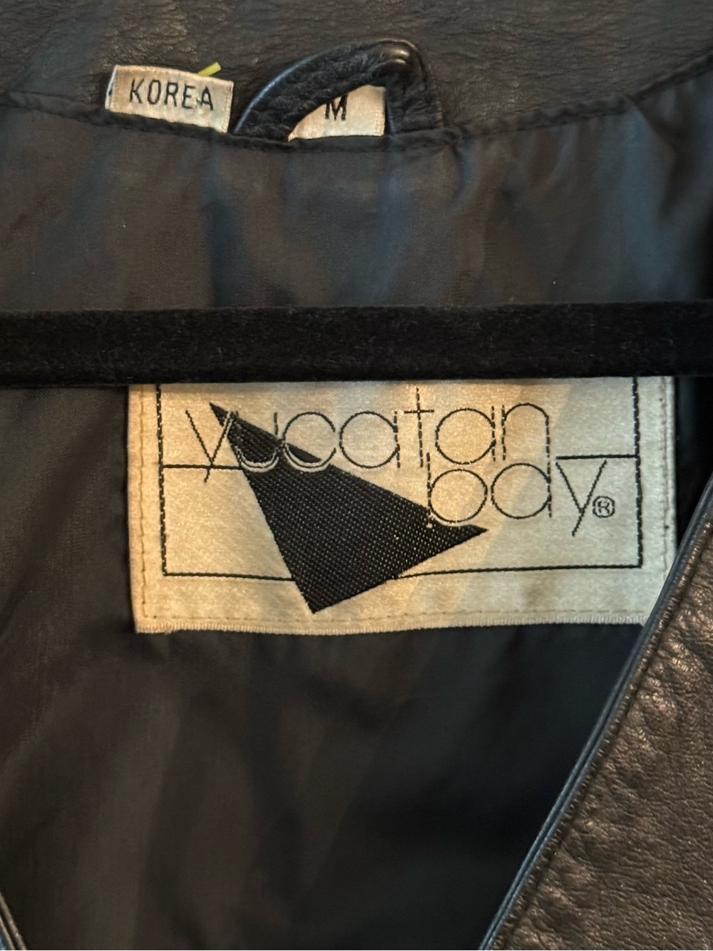 Vintage Black Leather Zip-Front Jacket - Picture 4 of 6